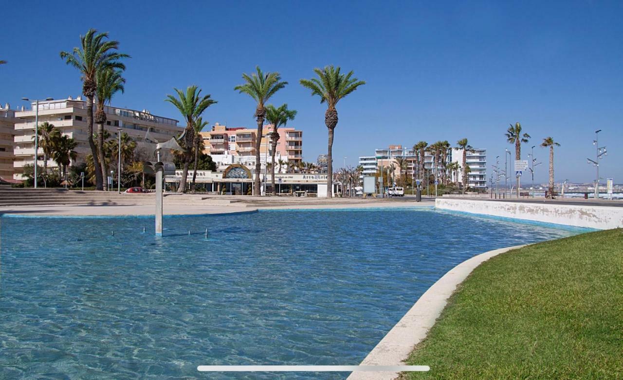 Super Apartamento En Playa De La Pineda Bagian luar foto